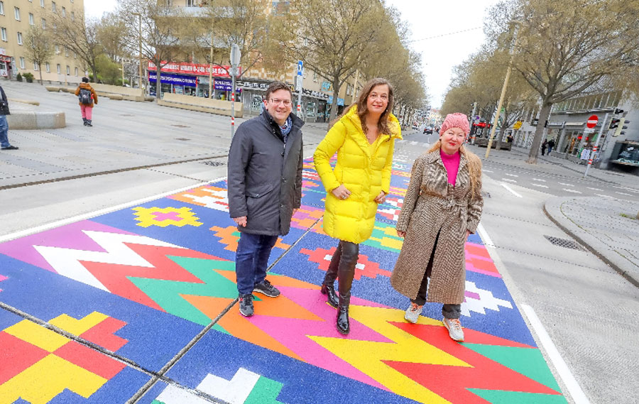 Nach Vorbild London: Stadt rollt „bunte Teppiche“ im öffentlichen Raum aus