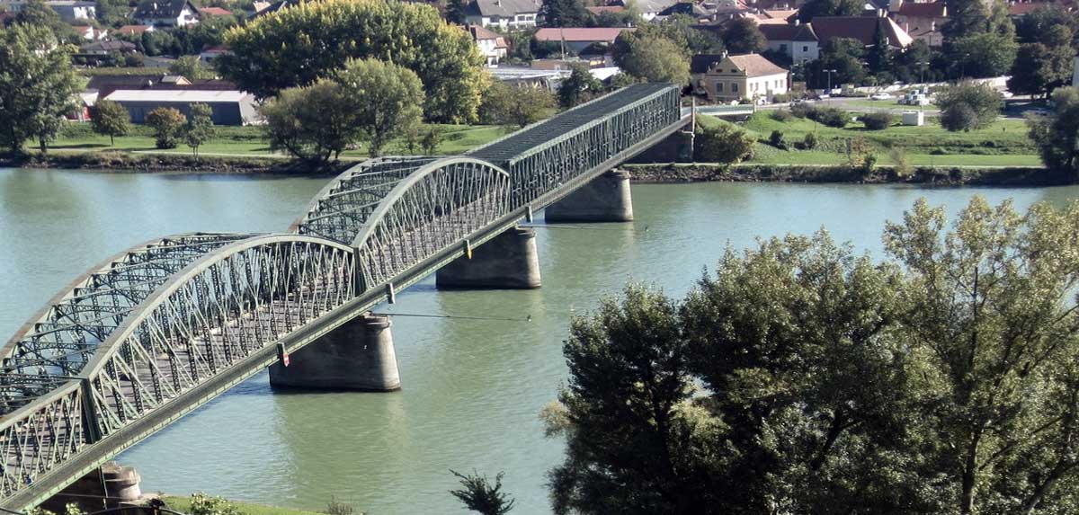 Bundesdenkmalamt genehmigt Verbreiterung der Donaubrücke Stein-Mautern
